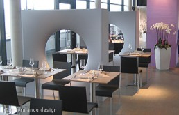 Event-Beispiel: Premiere Lochkubix-Raumteiler in Restaurant